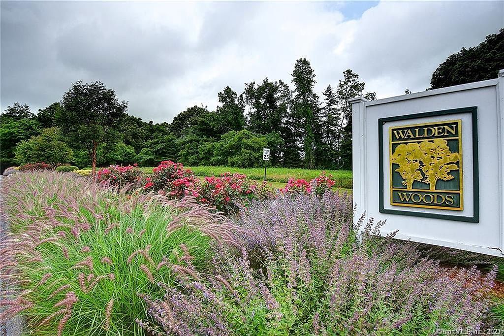 Walden Woods Windsor Connecticut House Real Estate